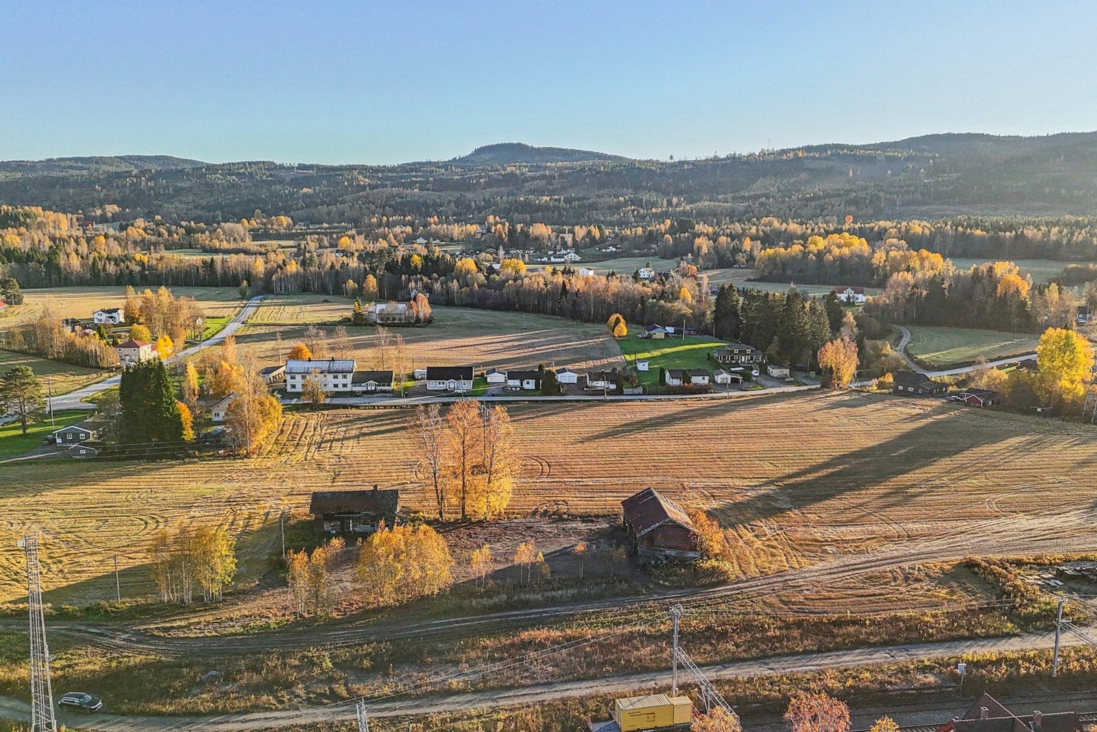 Her bor du med nærhet til skog og mark, og med flotte turmuligheter året rundt - enten du liker fotturer, sykling eller skiturer om vinteren. Galleribilde