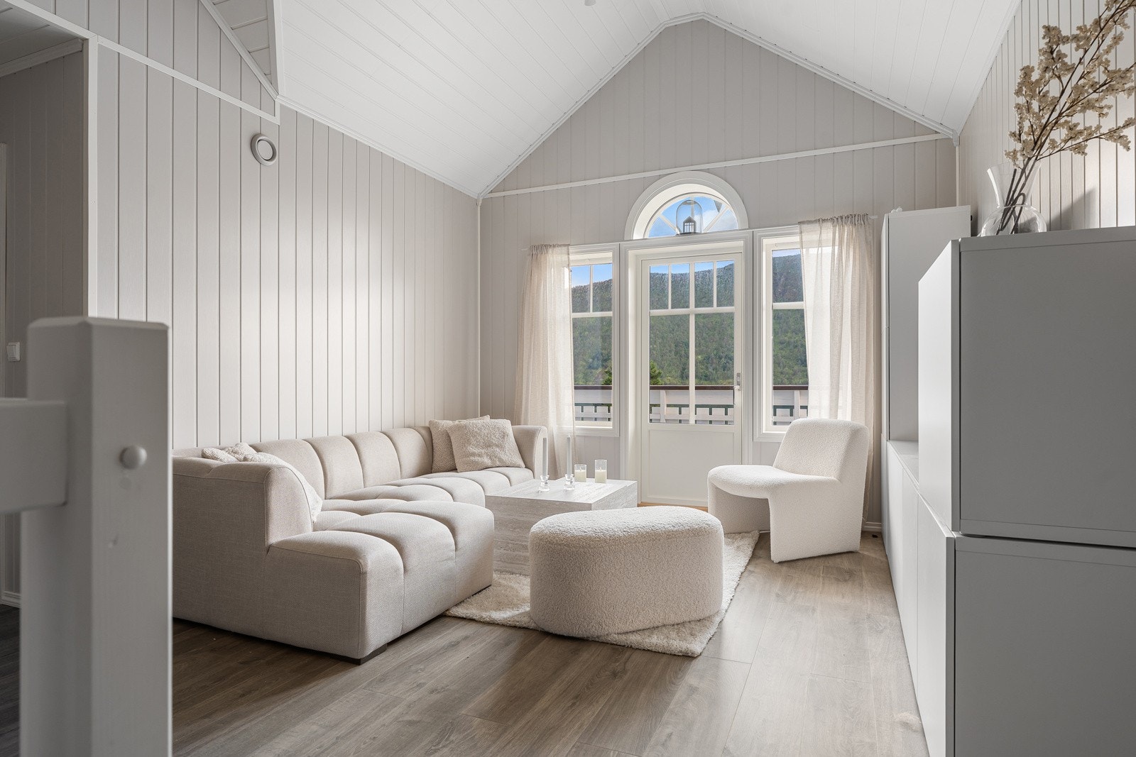 Tv-stue, lekerom, hjemmekontor, ungdomsfløy - valget er ditt!