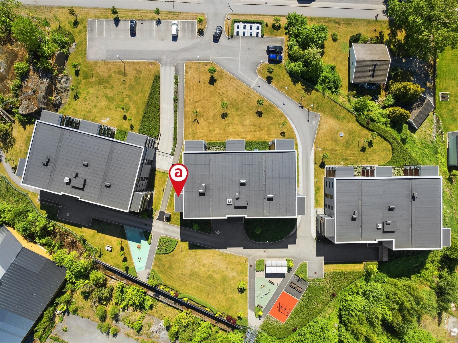 Oversiktsbilde av utenom husarealer Galleribilde