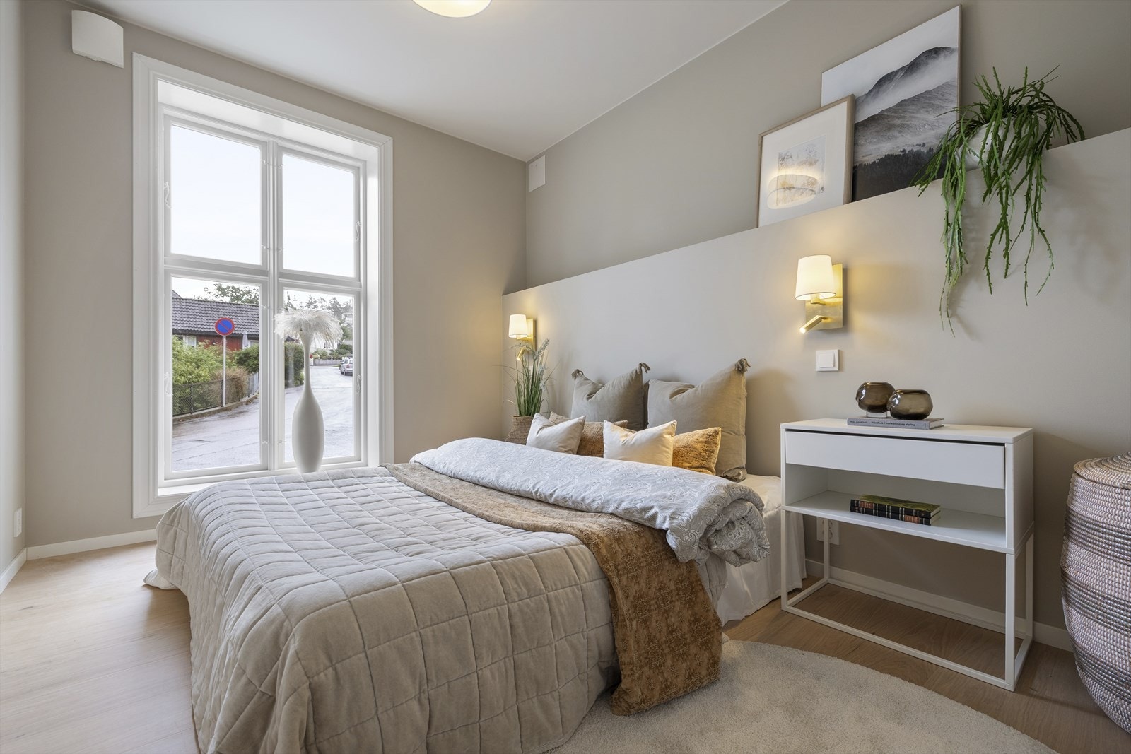 Begge rommene er innredet i lyse og behagelige farger. Galleribilde