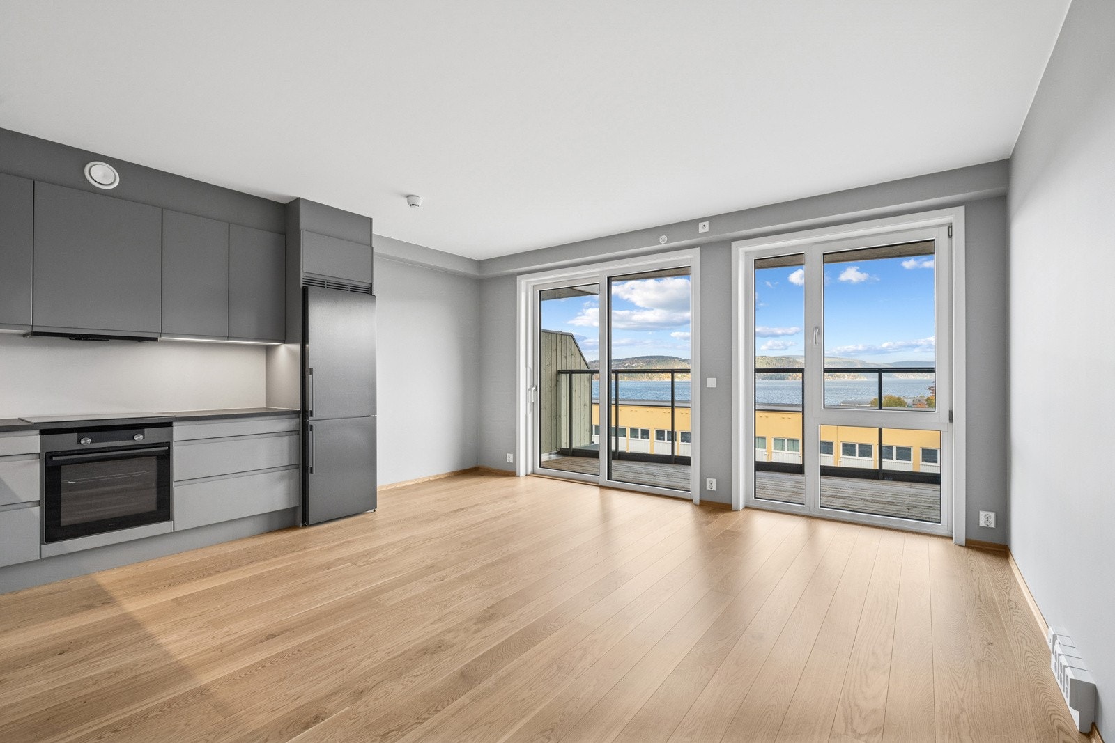 Velkommen til Svelvikveien 61C, en nyoppført leilighet med fantastisk utsikt! Galleribilde