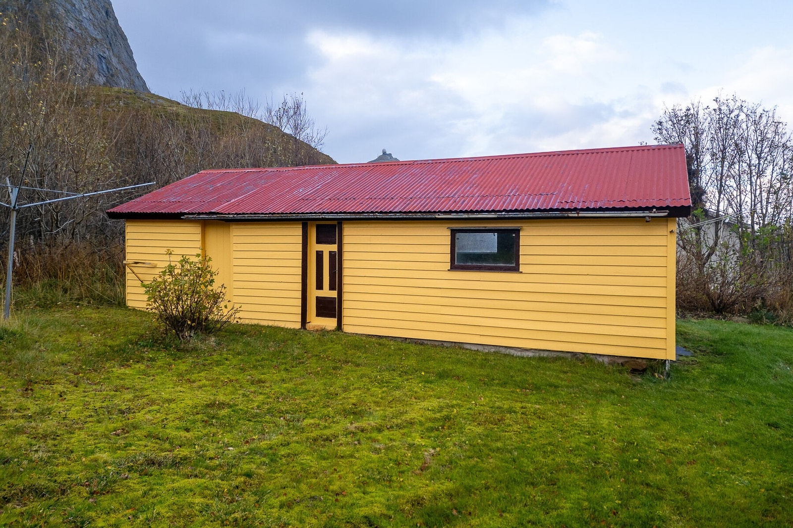 Garasje/uthus fra ca. 1979. Galleribilde