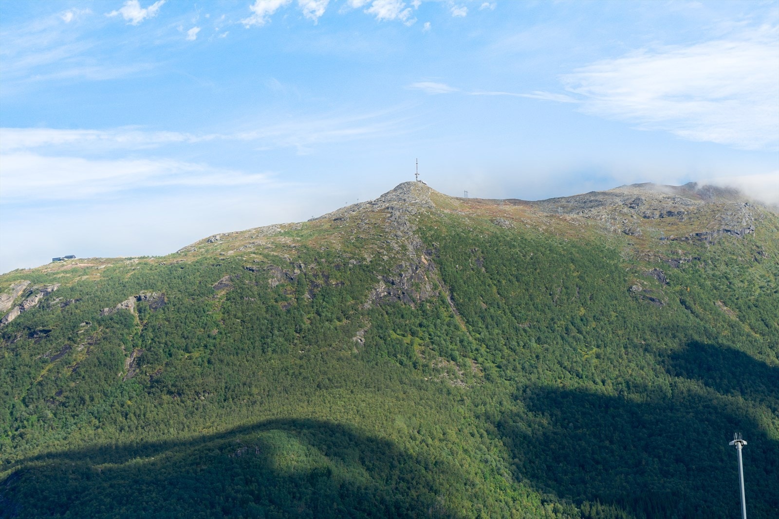 Fantastisk utsikt mot Fagernesfjellet fra terrassen! Galleribilde