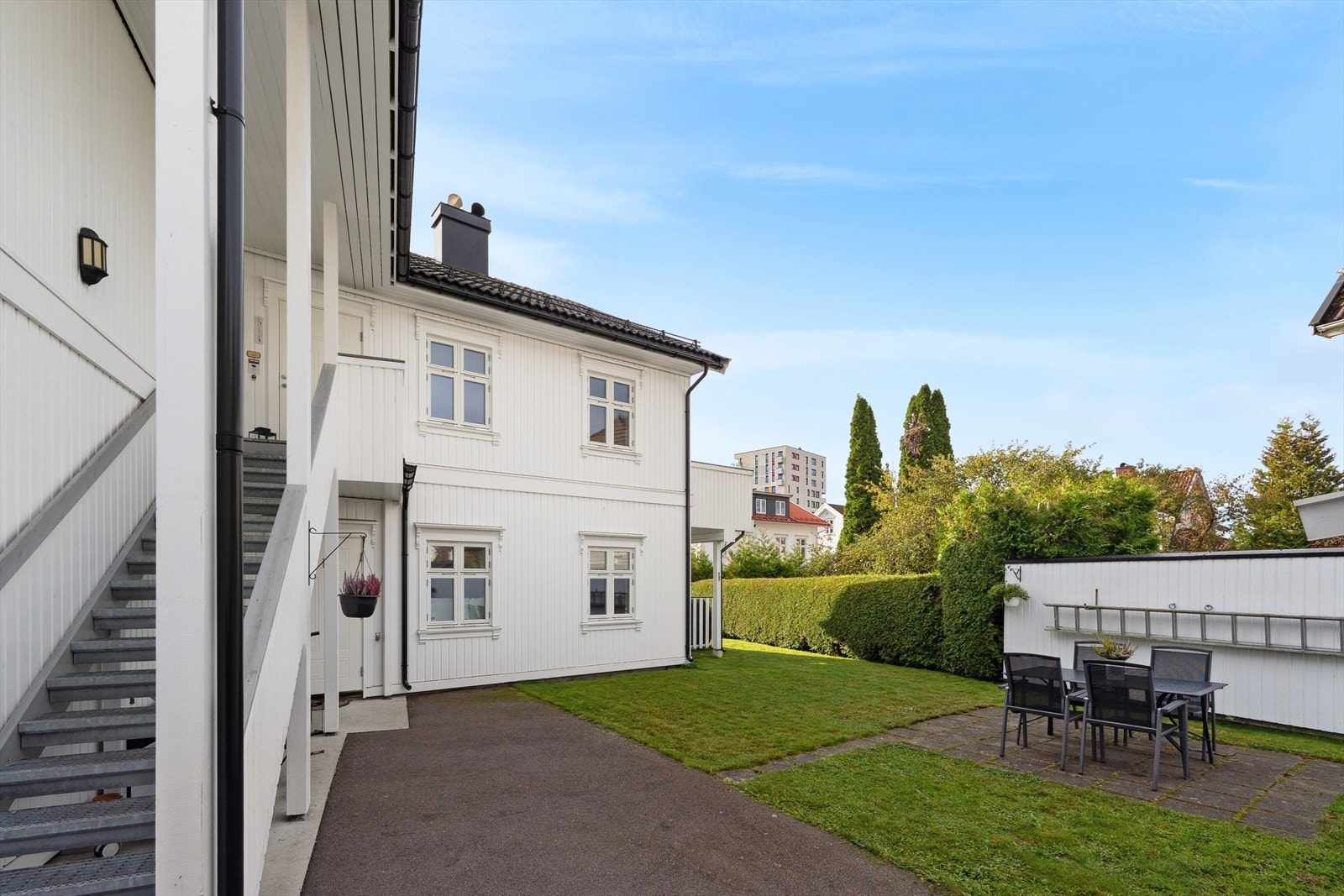 Dette er et ryddig og veldrevet sameie med penger på bok for fremtidig vedlikehold! Galleribilde