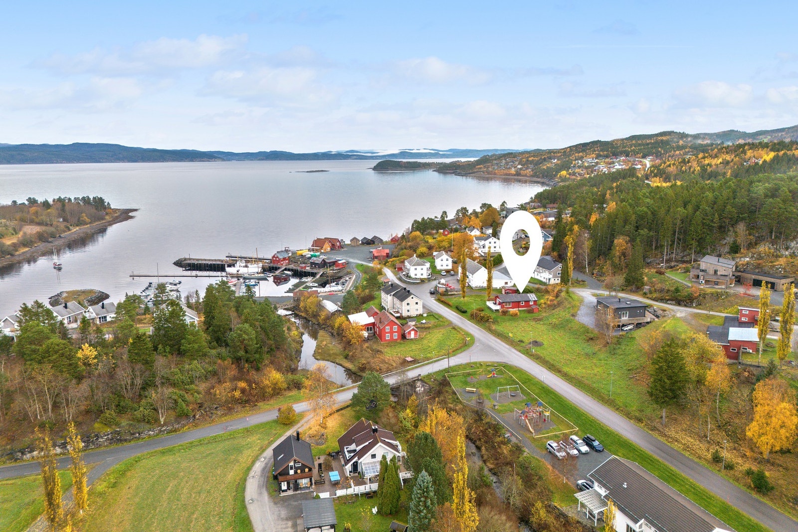 Velkommen til Vågavegen 609, presentert av EiendomsMegler 1 v/ John Sivert Brandt Galleribilde