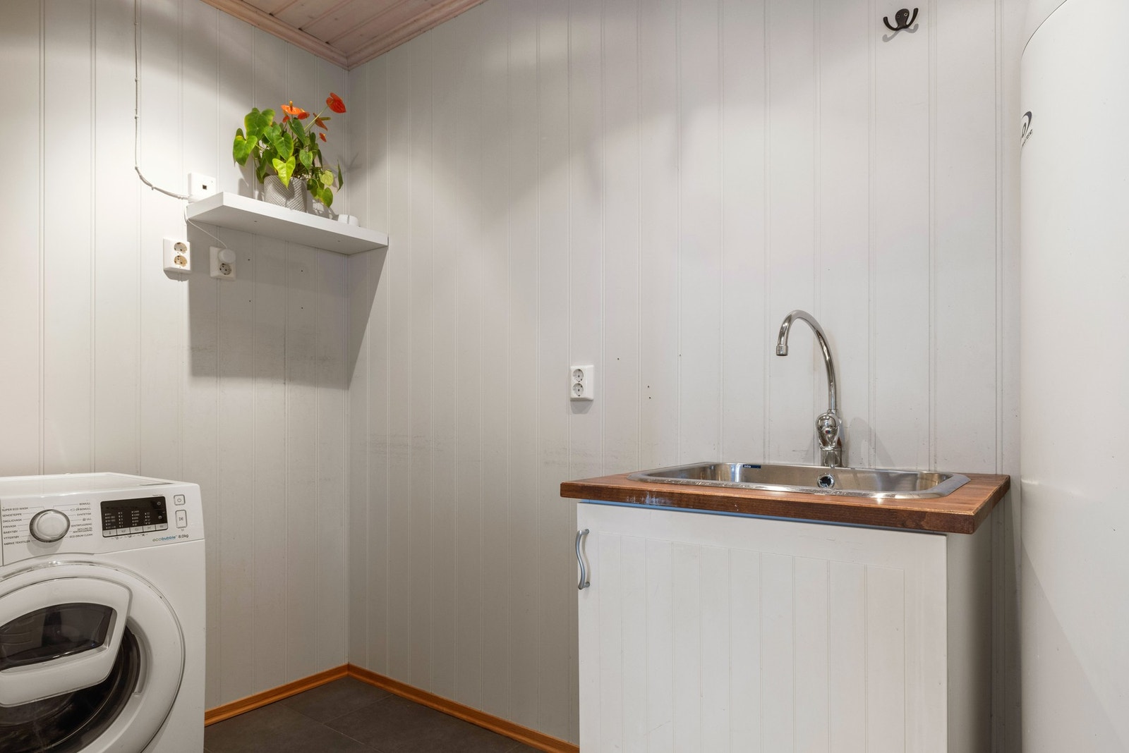 Eget praktisk vaskerom Galleribilde