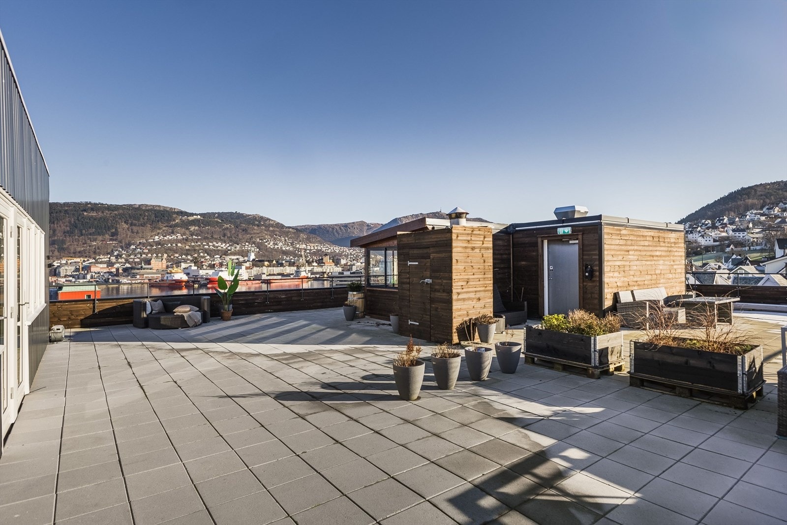 Høstbilde av felles takterrasse Galleribilde