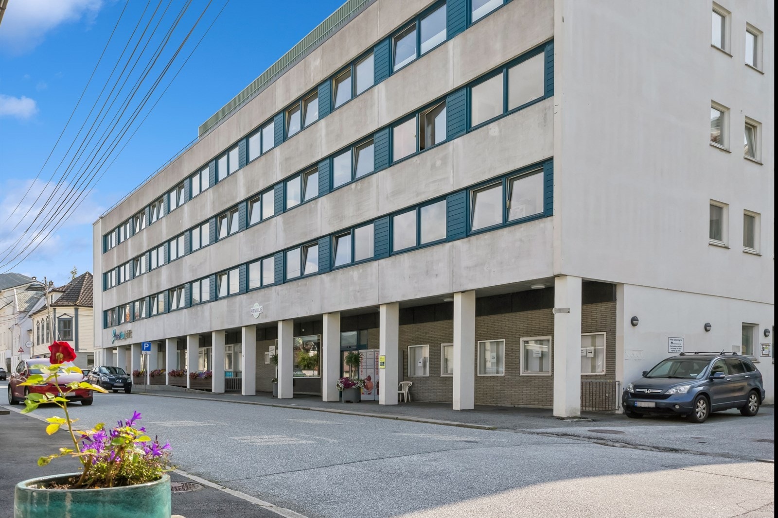 Inngangssiden til Håsteins gate 9 Galleribilde