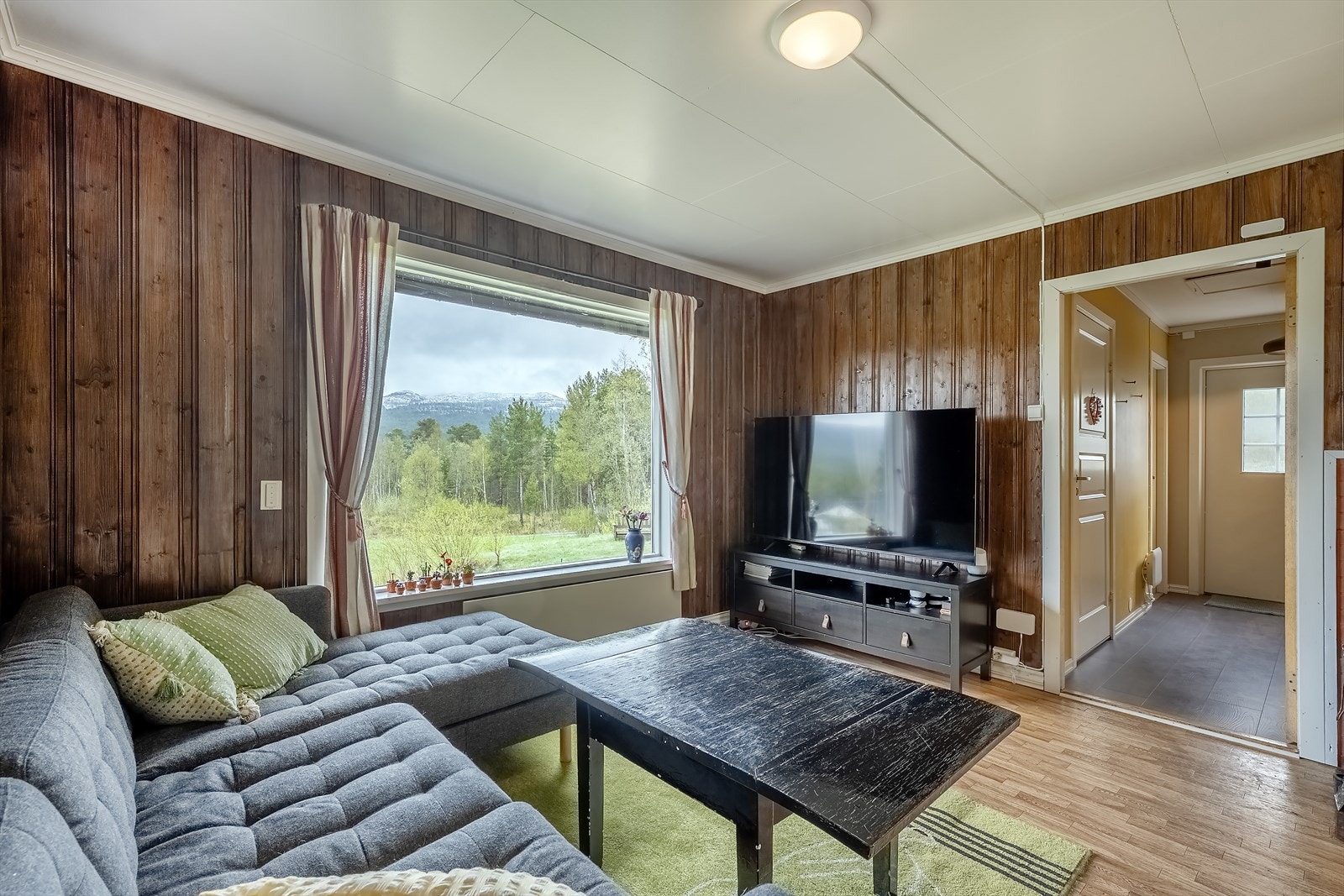 Stue (1. etasje) Galleribilde