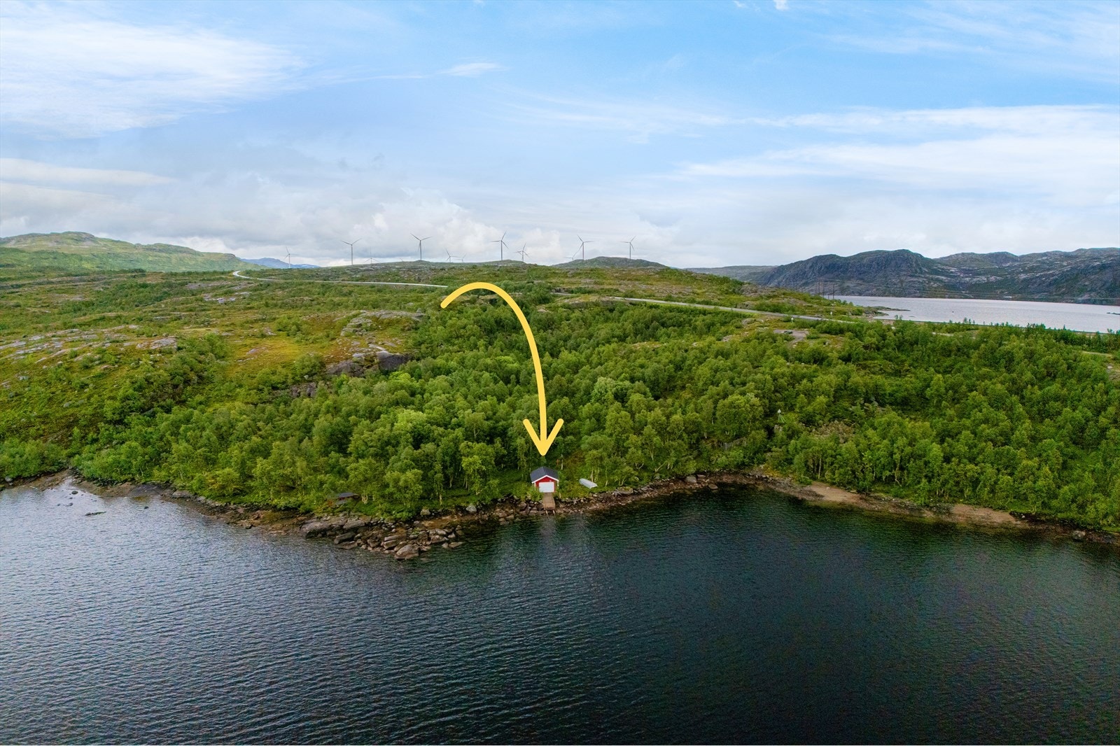Denne gir deg muligheten til å ro over vatnet hvis du f.eks har mye matvarer med deg. Galleribilde