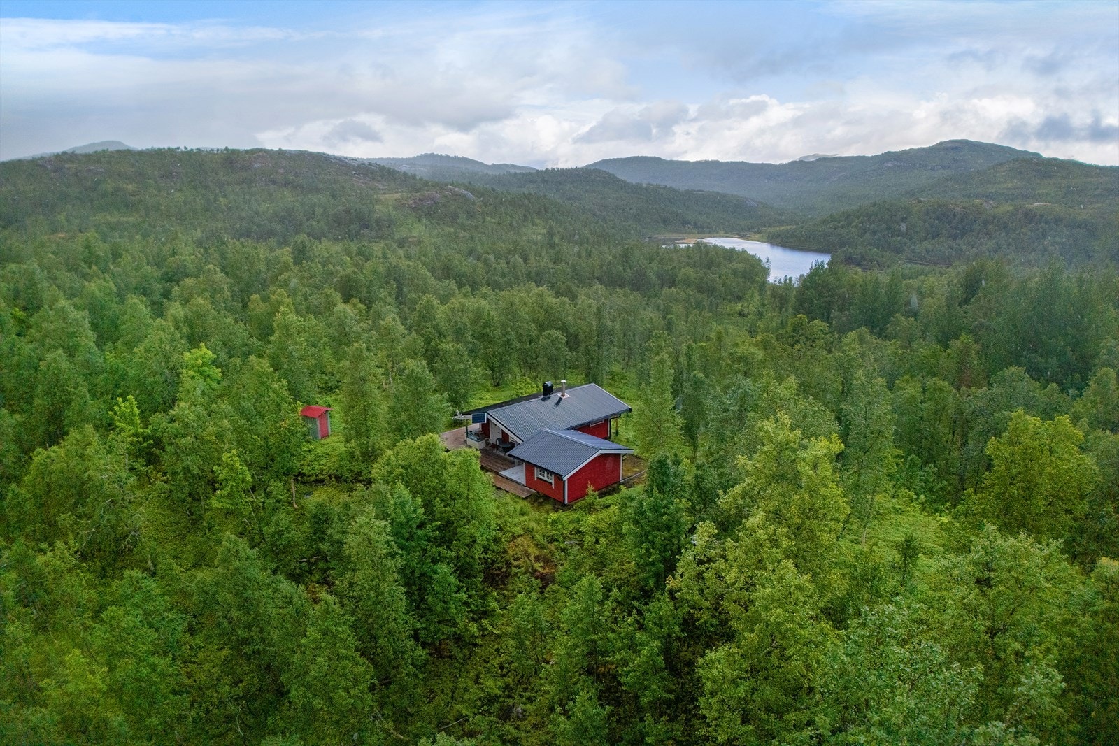 Velkommen til Sirkelvatnet 57! - Foto: Hanna Linnea Kristensen Galleribilde