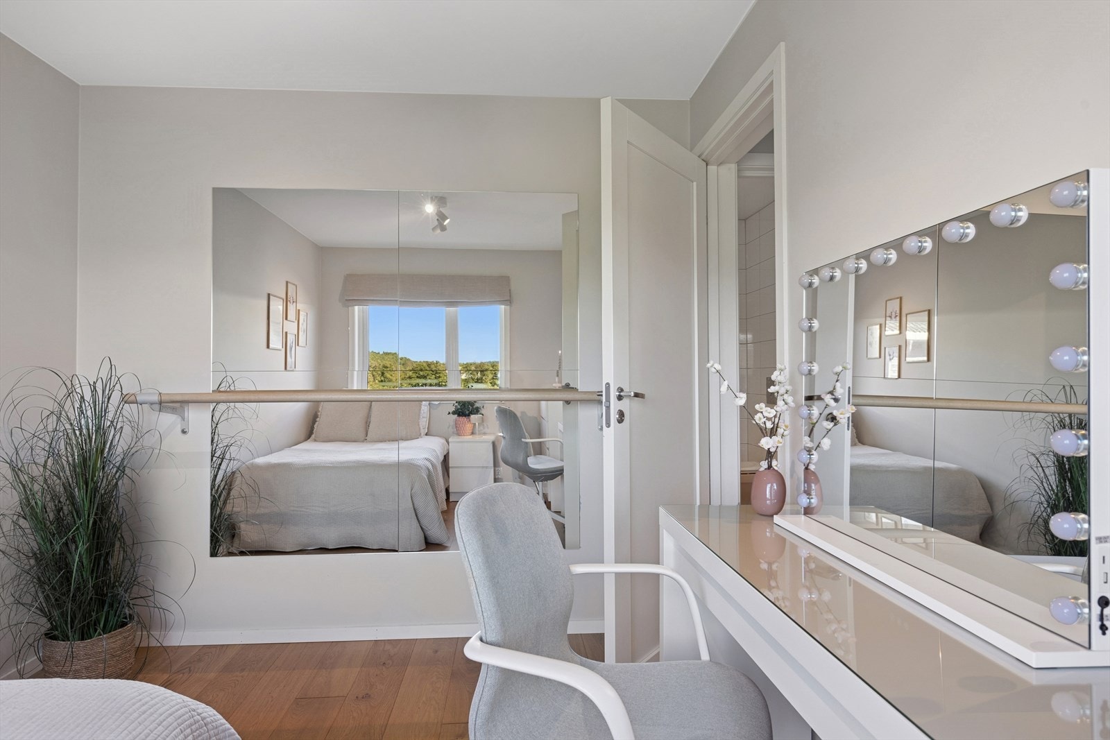 Ett soverom i denne etasjen. Galleribilde