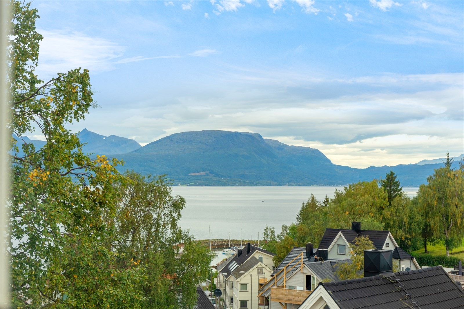 Fantastisk utsikt fra loftetasjen Galleribilde