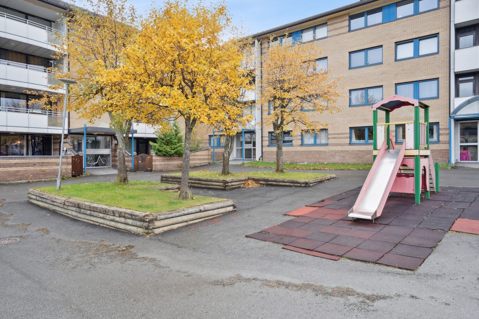 Flotte fellesområder som innbyr til aktivitet og lek. Galleribilde