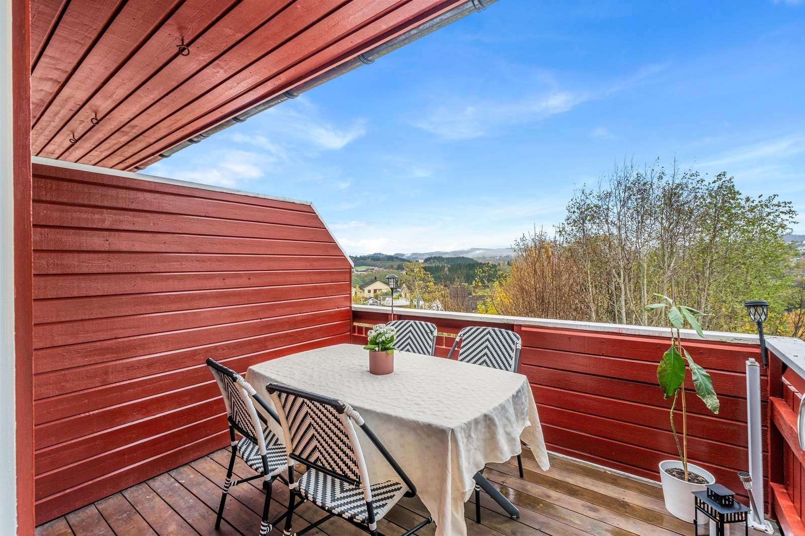 Flott altan på 7,7 kvm Galleribilde