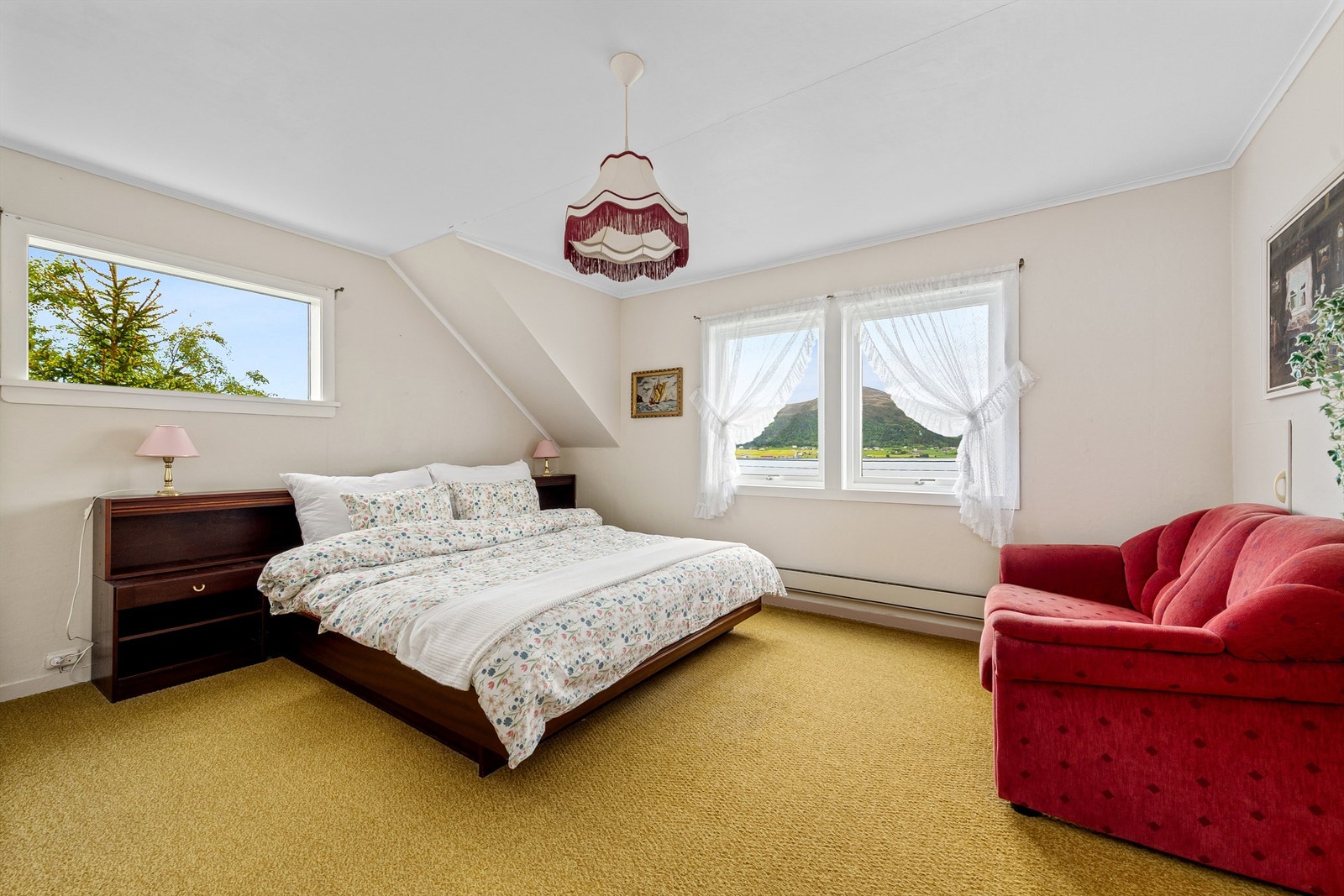 Stort soverom i 2 etasje Galleribilde