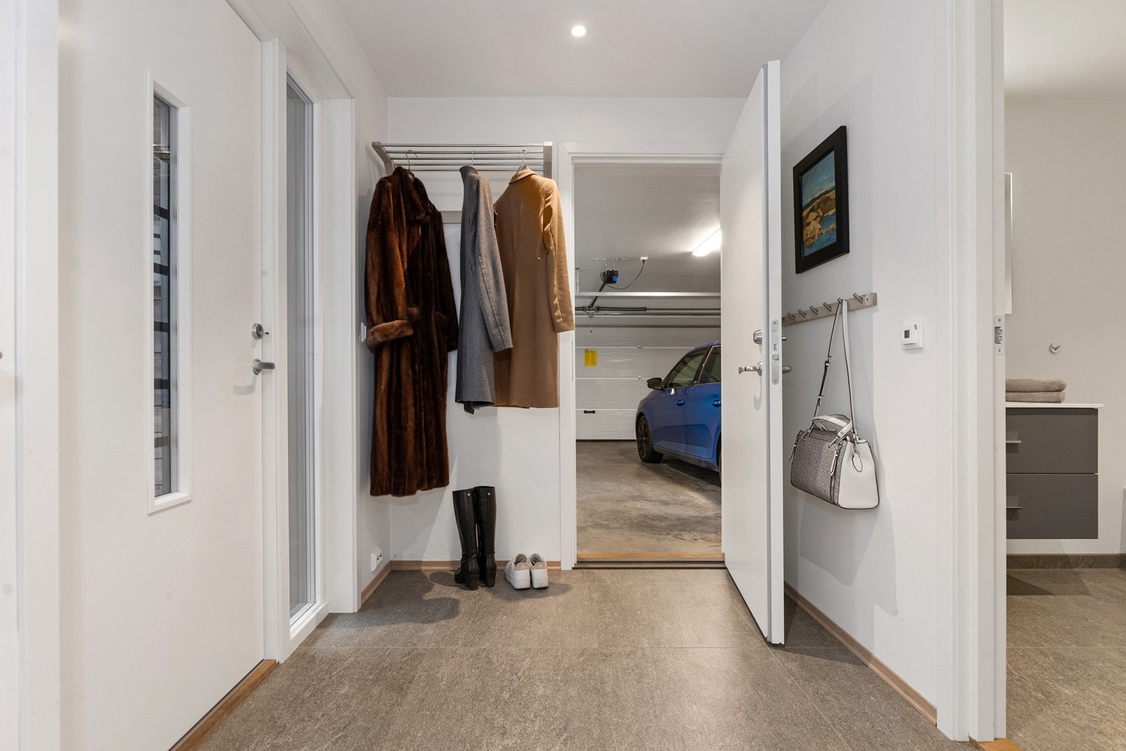 Direkte adkomst inn fra garasjen Galleribilde