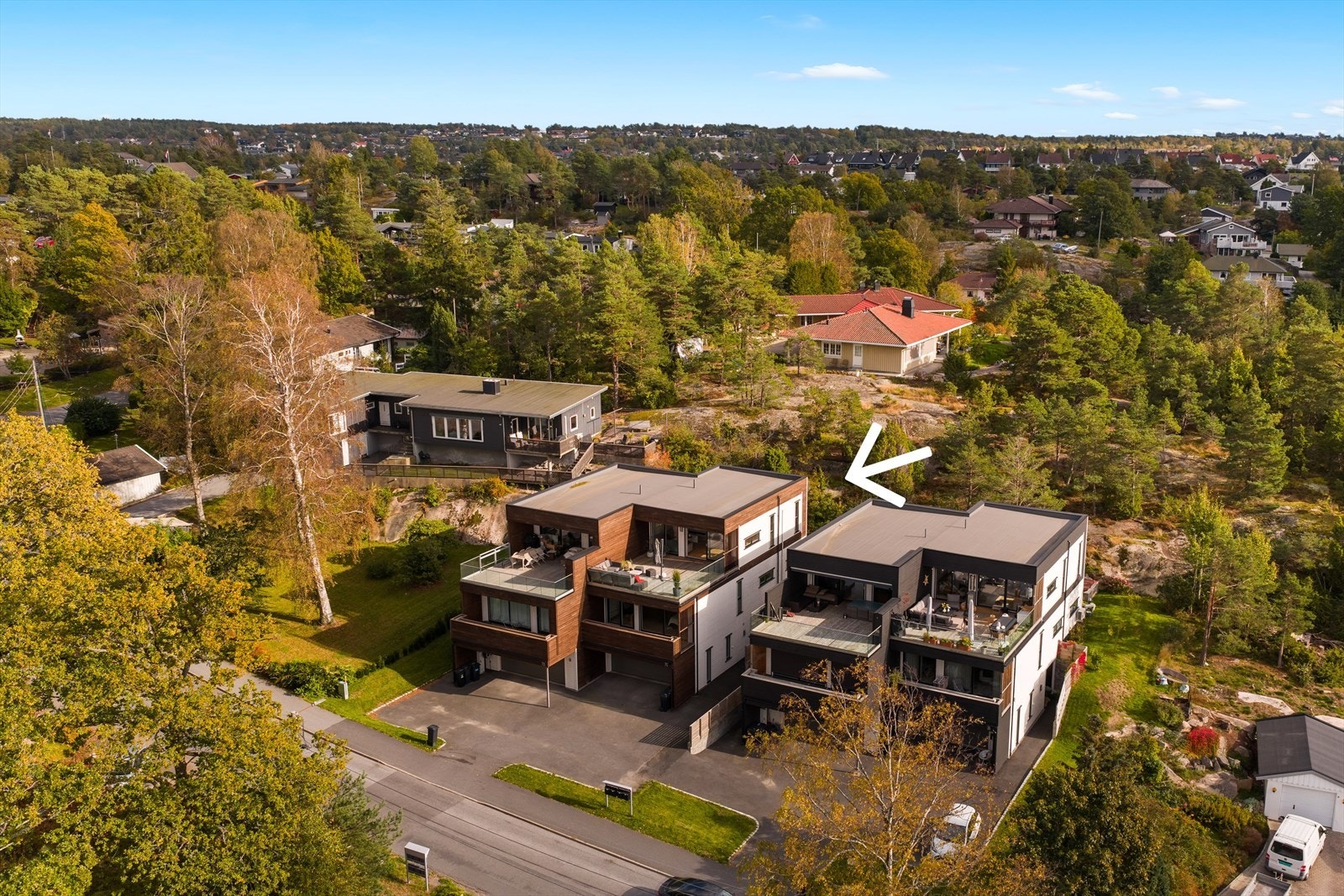 Velkommen til Pettersand 7C! En nyere, moderne og lekker bolig med sentrumsnær beliggenhet Galleribilde