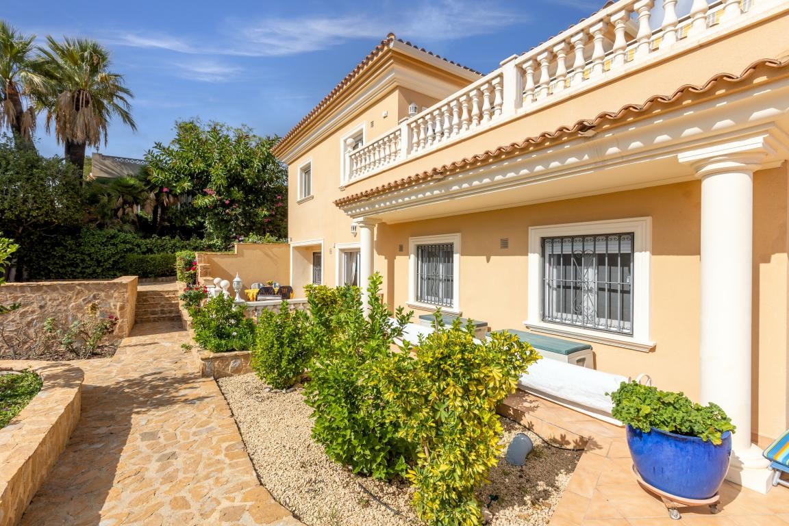 Outdoor South Face Galleribilde