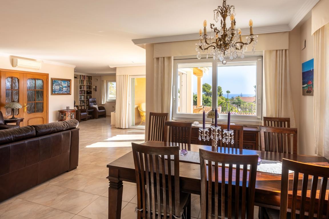 Dining Area- Living Room- TV Room Galleribilde
