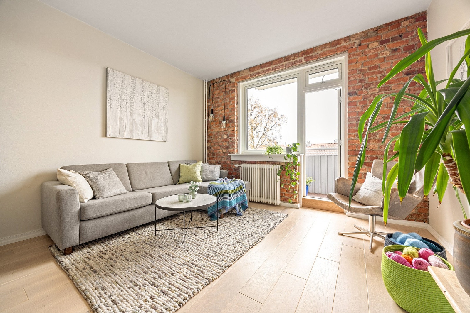 Her bor du sentralt, men rolig til ved Botaniske Hage og med kort vei til alt du trenger i hverdagen! Galleribilde