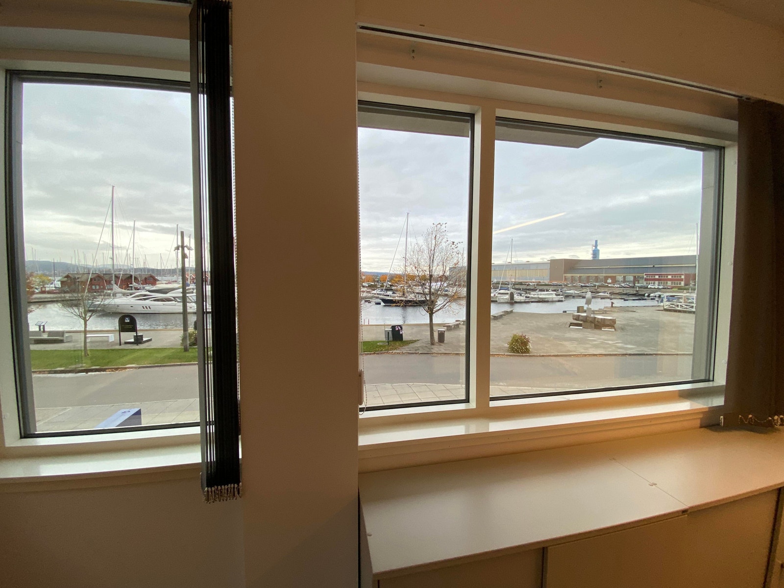 Utsikt fra hjørnekontor nord Galleribilde