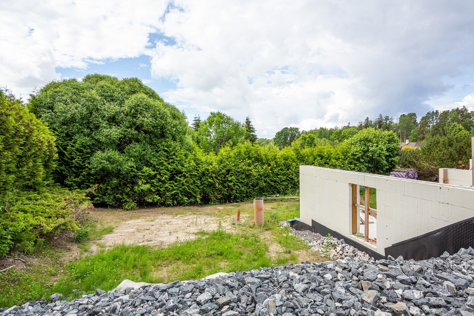 Tomten er på 537 m². Galleribilde