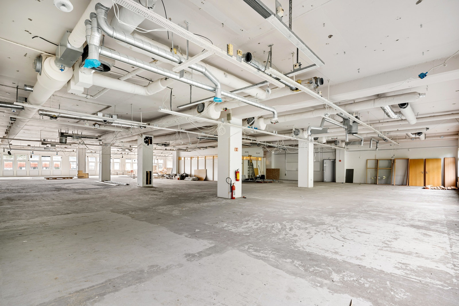 Lagerlokalene i dag. Lokalene kan tilpasses og etableres etter leietaker sitt ønske. Galleribilde