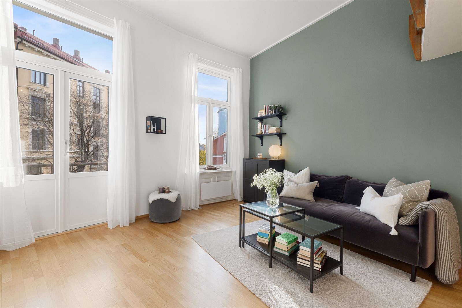 Vinduene og balkongdøren er fra 2015. Galleribilde