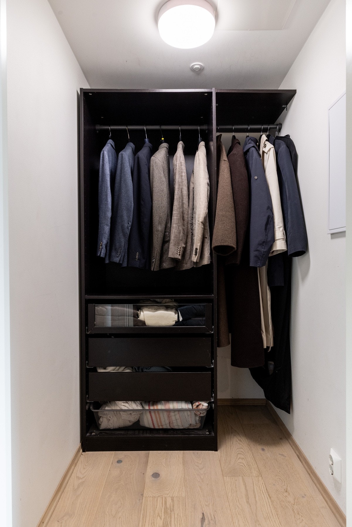 - Meget praktisk innvendig bod tilknyttet entrèen. I tillegg medfølger en kjellerbod på ca. 6kvm - Galleribilde