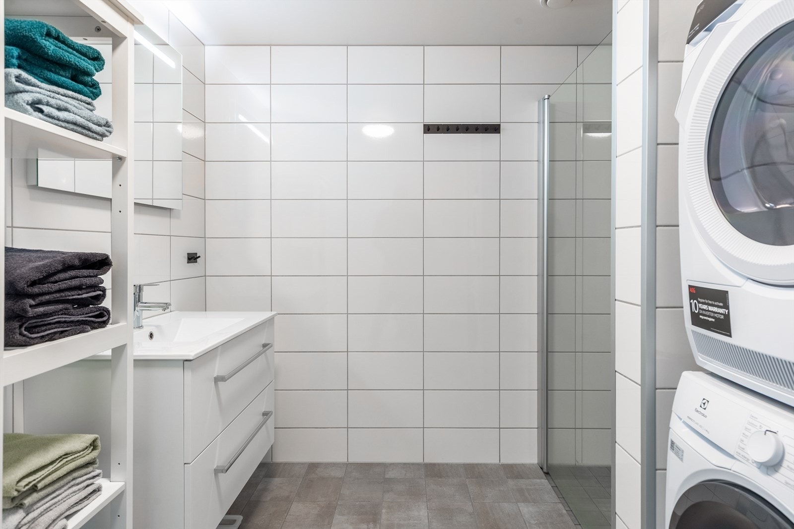 Flislagt bad med varmekabler Galleribilde