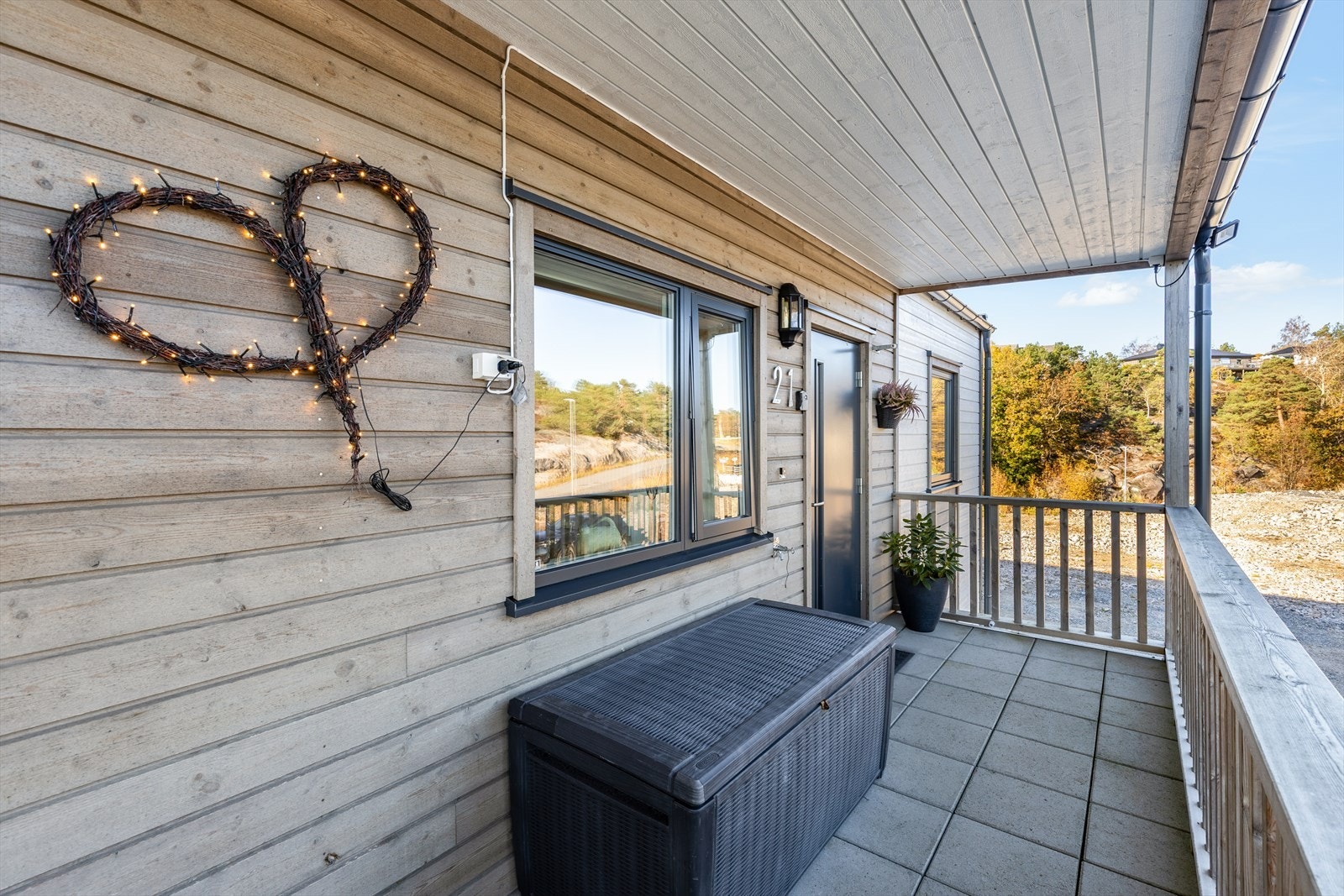 Inngangsparti med overbygd tak Galleribilde