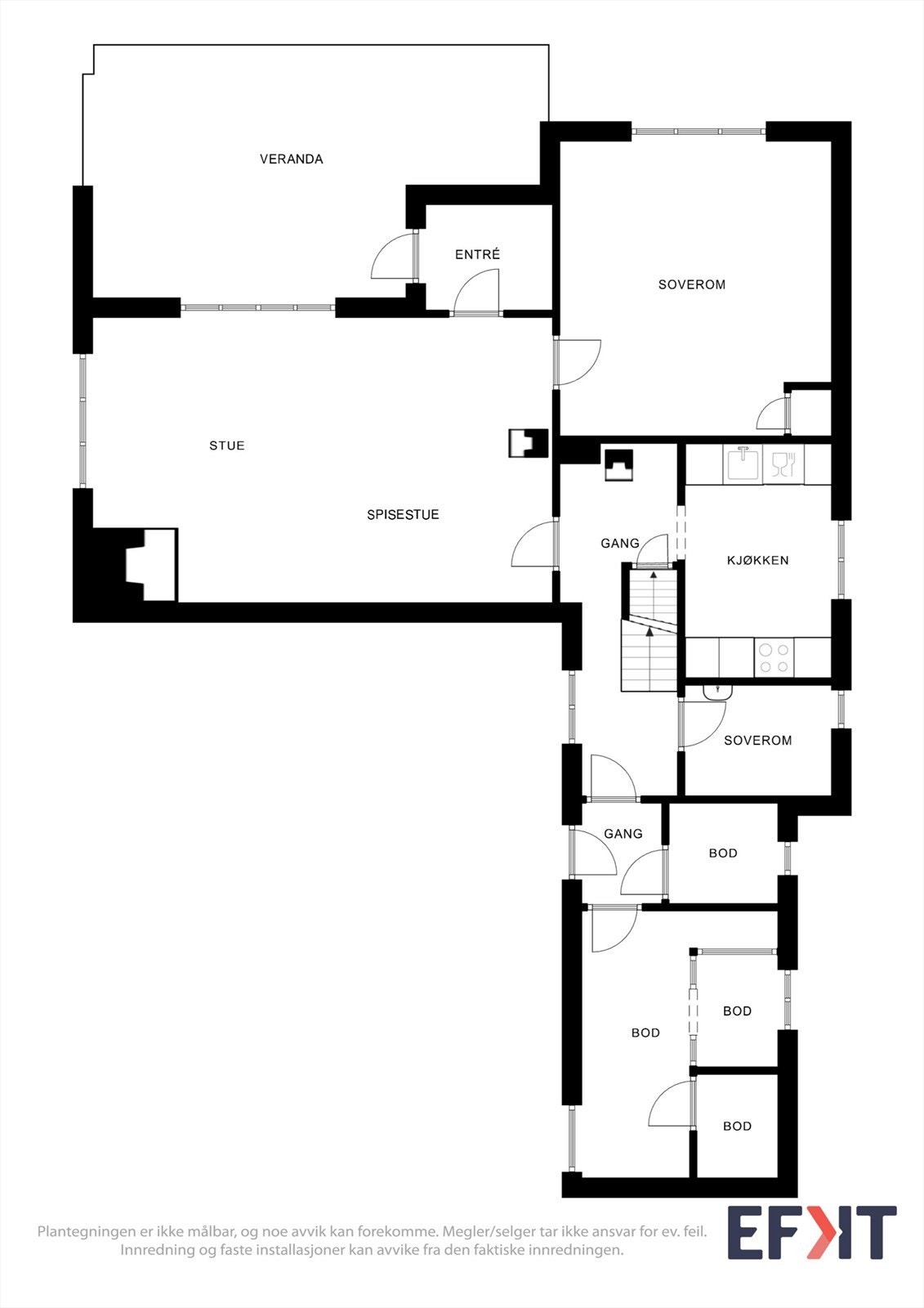 Første etasje rommer stue, spisestue, kjøkken, to soverom og boder. Galleribilde