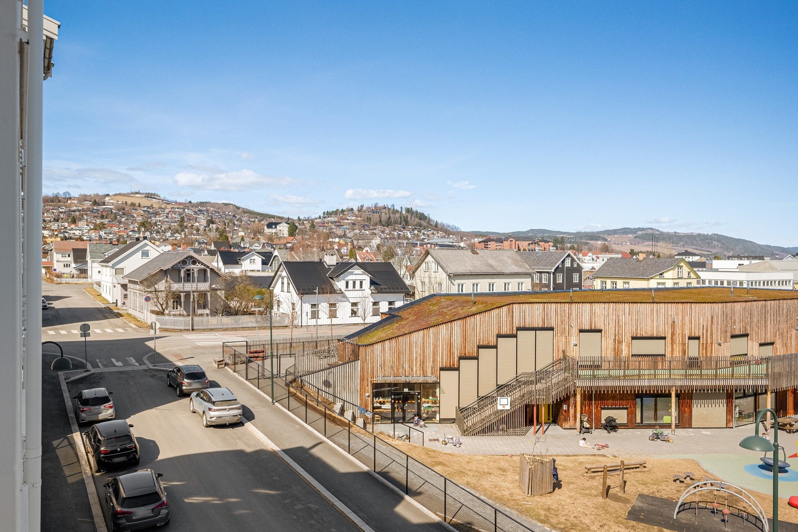 Både barneskole og barnehage i umiddelbar nærhet Galleribilde