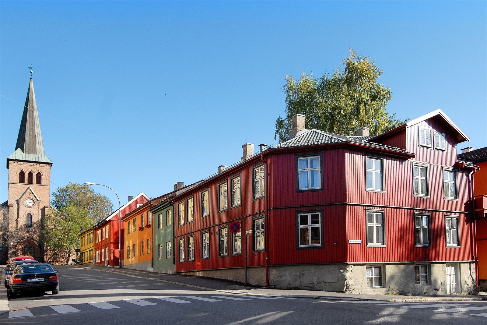 Kampen er kjent for sin trehusbebyggelse, og sjarmerende, koselige gater. Galleribilde