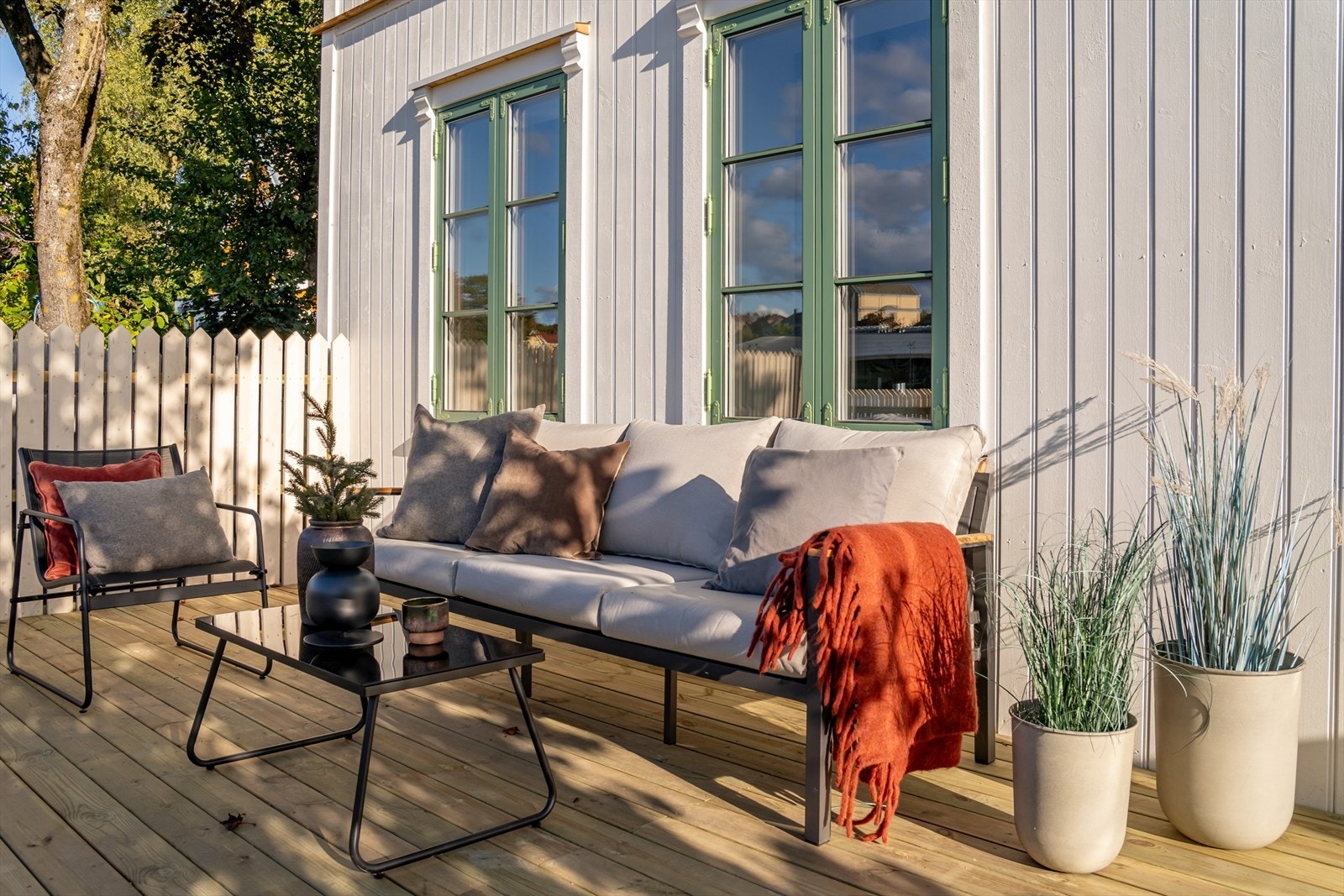 Vendt mot nordvest hvor sene sommerkvelder kan nytes. Galleribilde