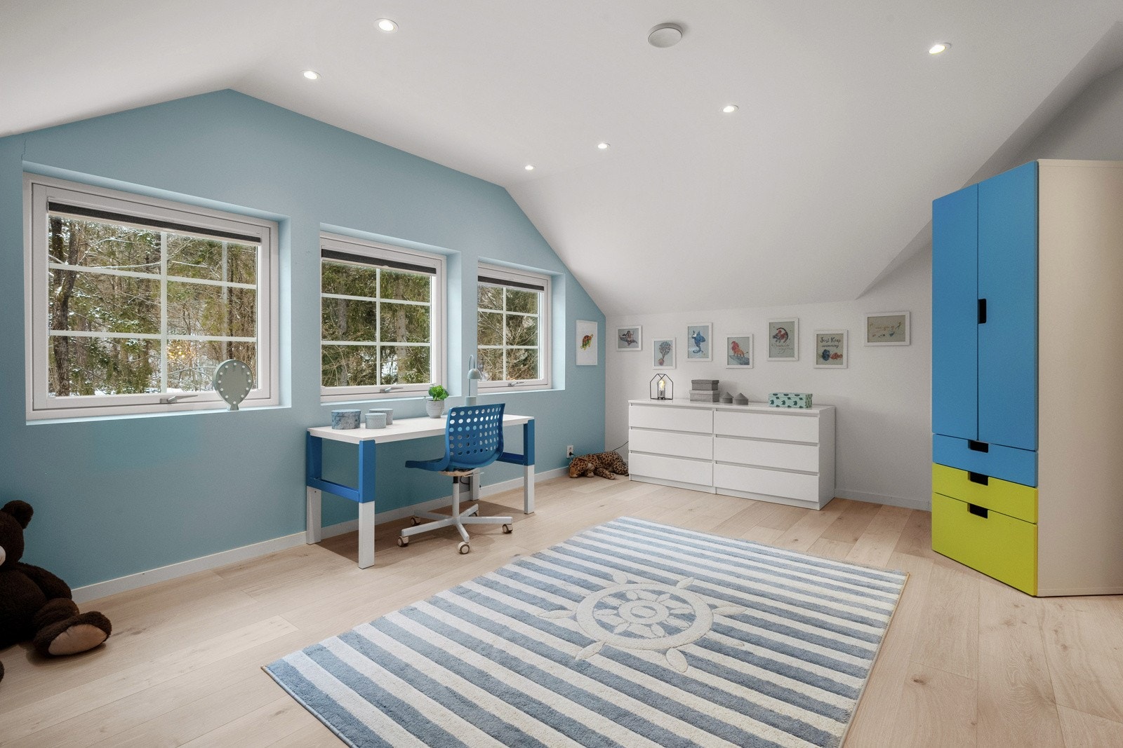 I loftetasjen finner du 3 soverom av god størrelse