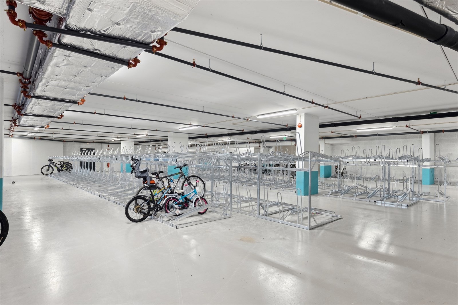 Sameiet har også tilgang til felles lukket sykkelanlegg Galleribilde