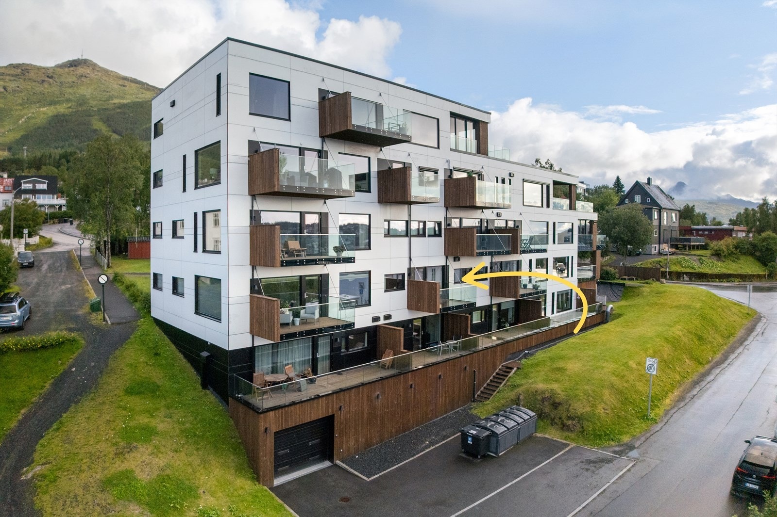 Sentrumsnær leilighet i 1.etasje med balkong Galleribilde