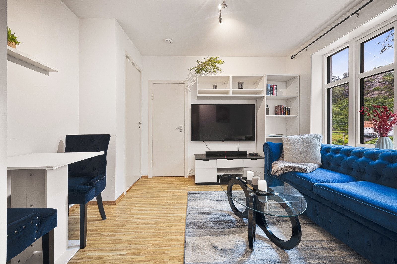 Leiligheten er arealeffektiv og ligger i et attraktivt område i Ervik. Galleribilde