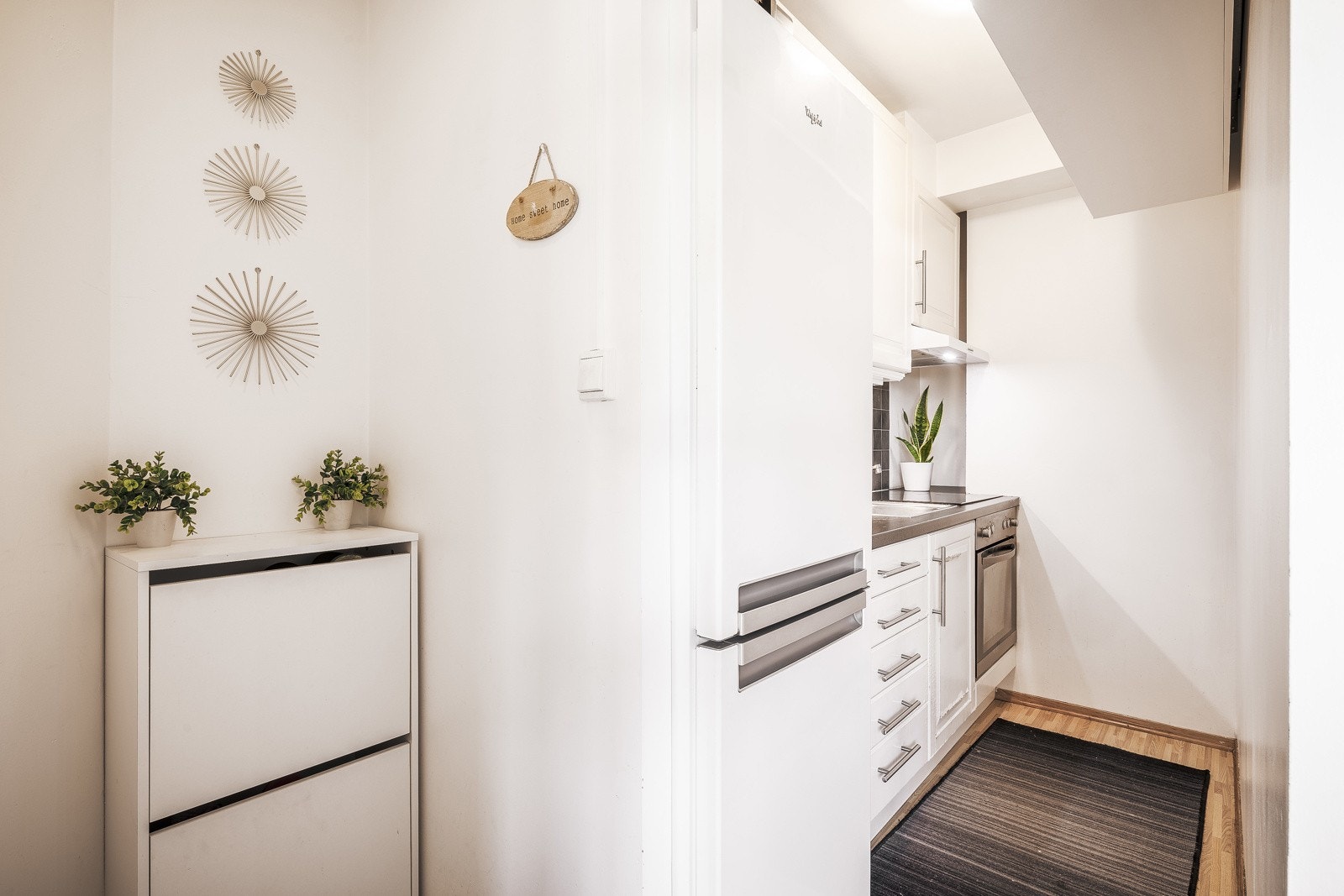 Kjøkkenet er praktisk og fuksjonelt, og har en størrelse på 3,1 kvm. Galleribilde