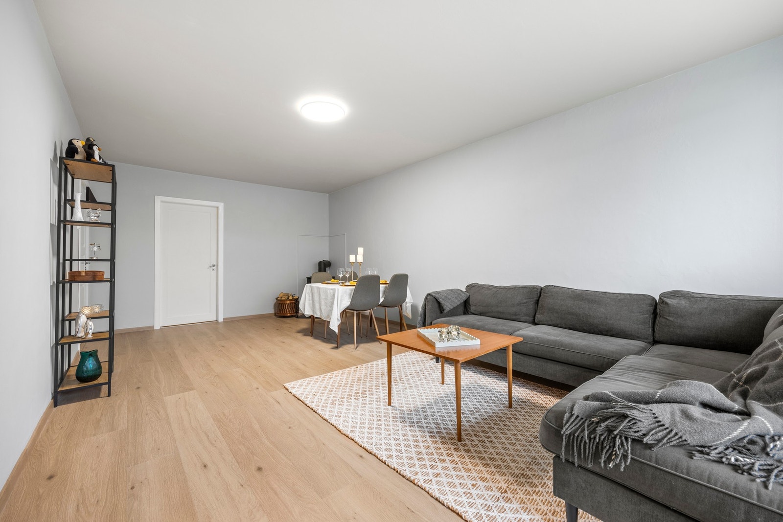 Det er oppvarming fra vedfyring og elektrisitet Galleribilde