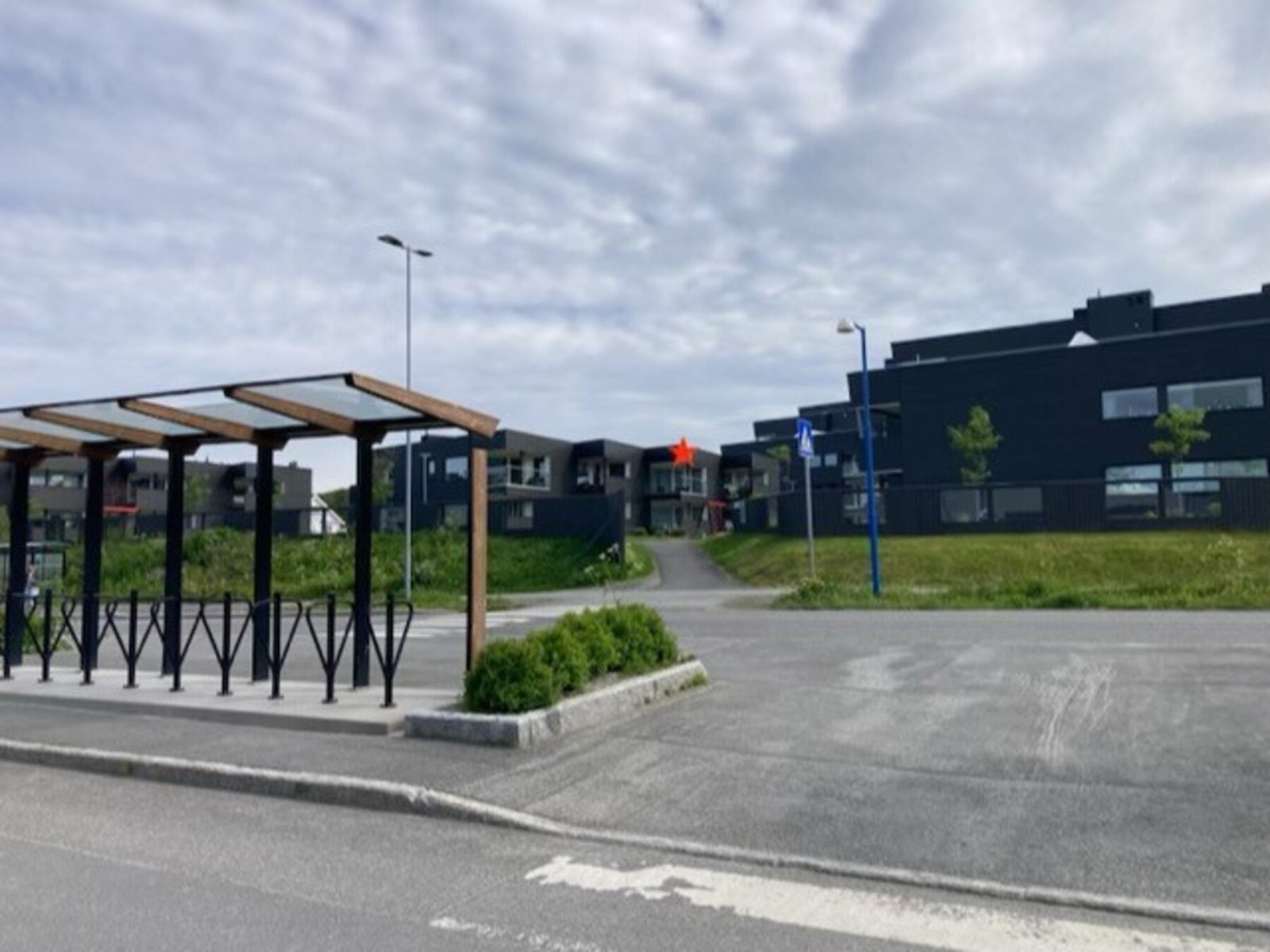 Kort vei til busstopp Galleribilde