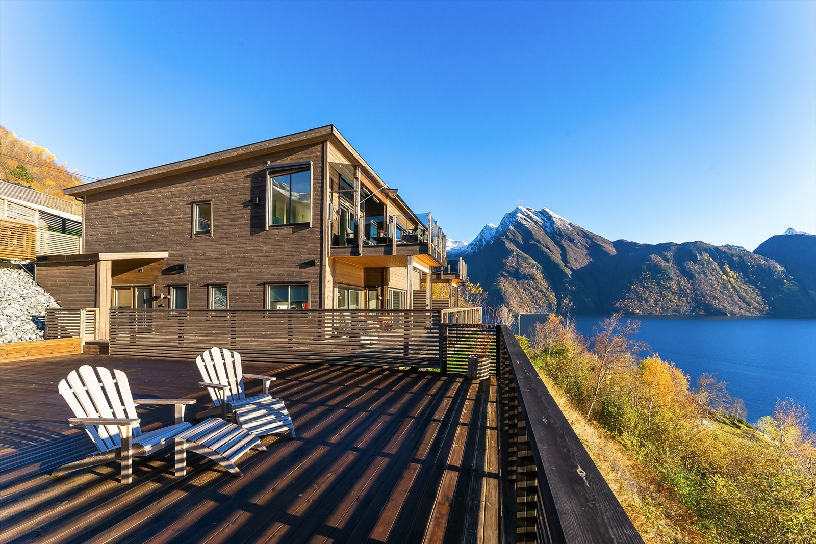 Møremegling v/Marcus Dimmen presenterer Flatnesvegen 48C! Galleribilde