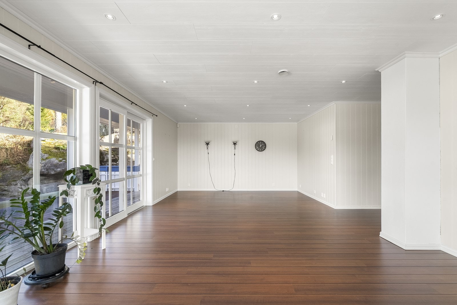 Stova har plass til fleire sittegrupper Galleribilde