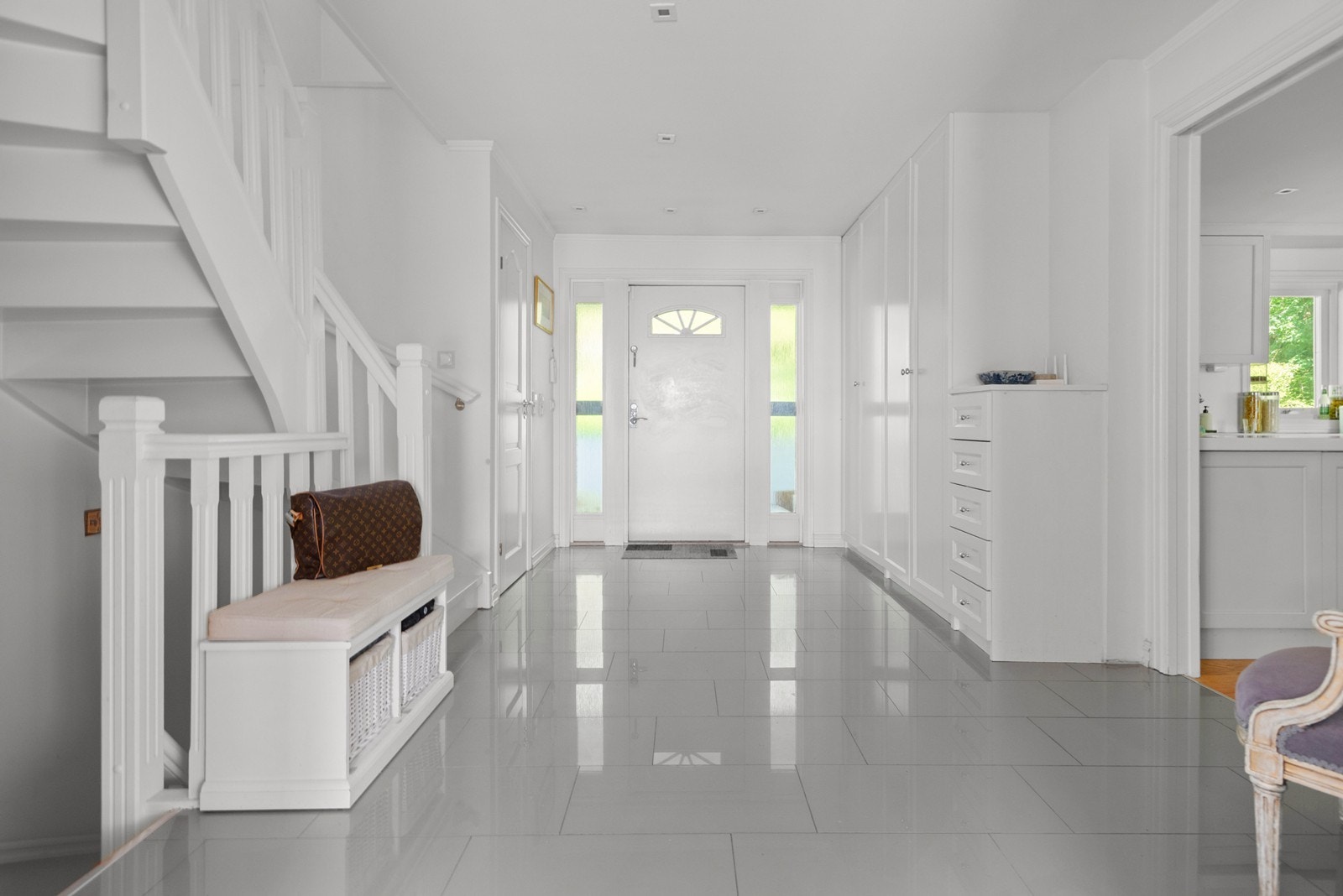 Representativ og stor entré/hall - Velkommen inn! Galleribilde