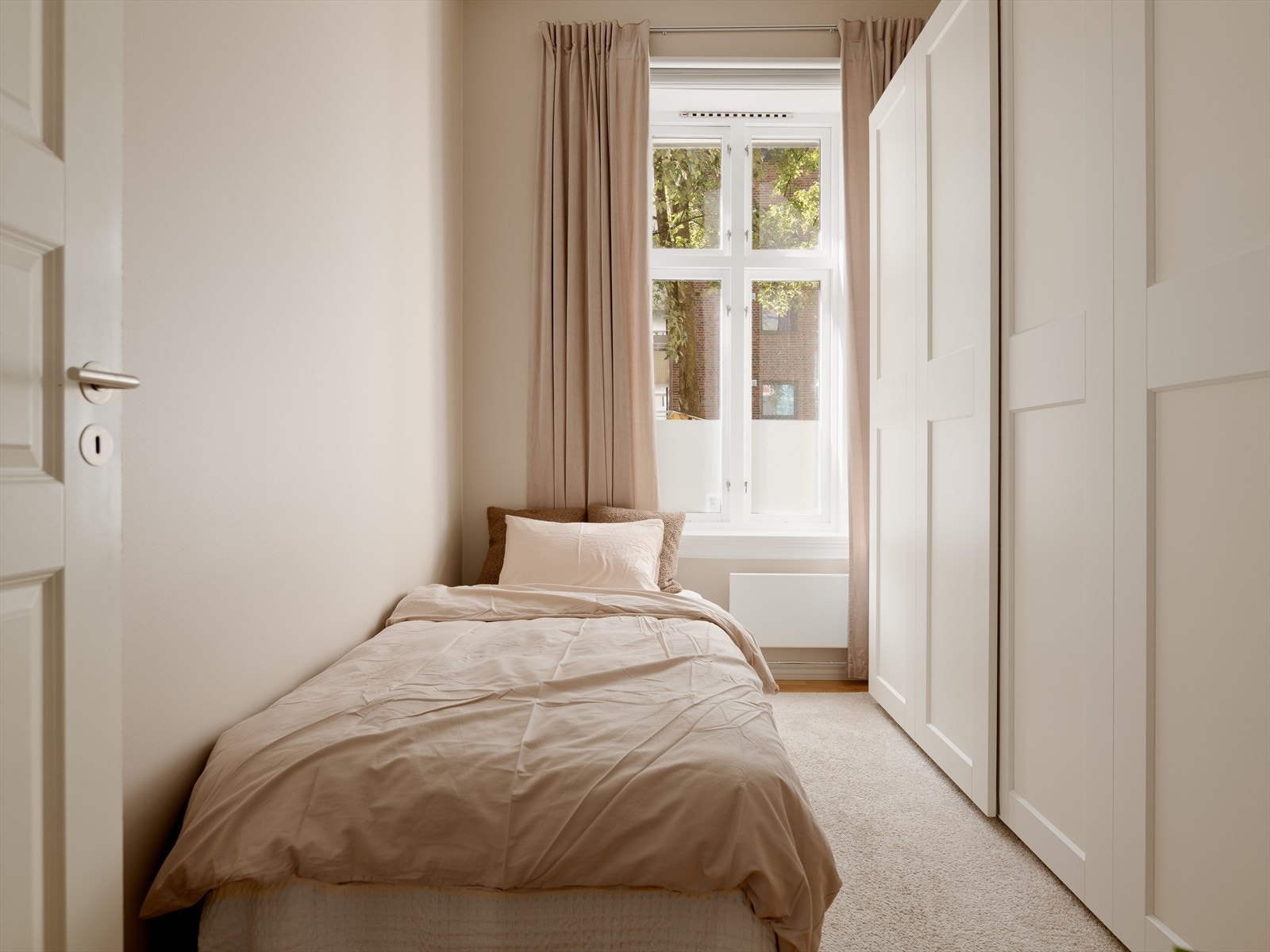 Soverom II er i dag benyttet som gjesterom. Det passer også perfekt som barnerom og kontor. Galleribilde