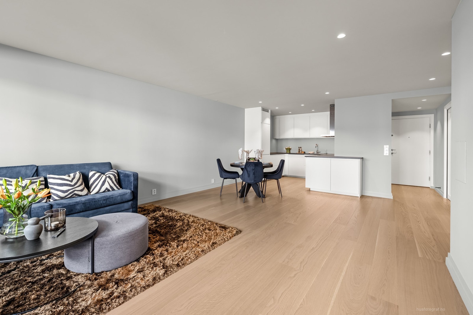 Velkommen til Nedre Storgate 14 - En strøken 3-roms med svært populær beliggenhet i Bragernes sentrum. Galleribilde