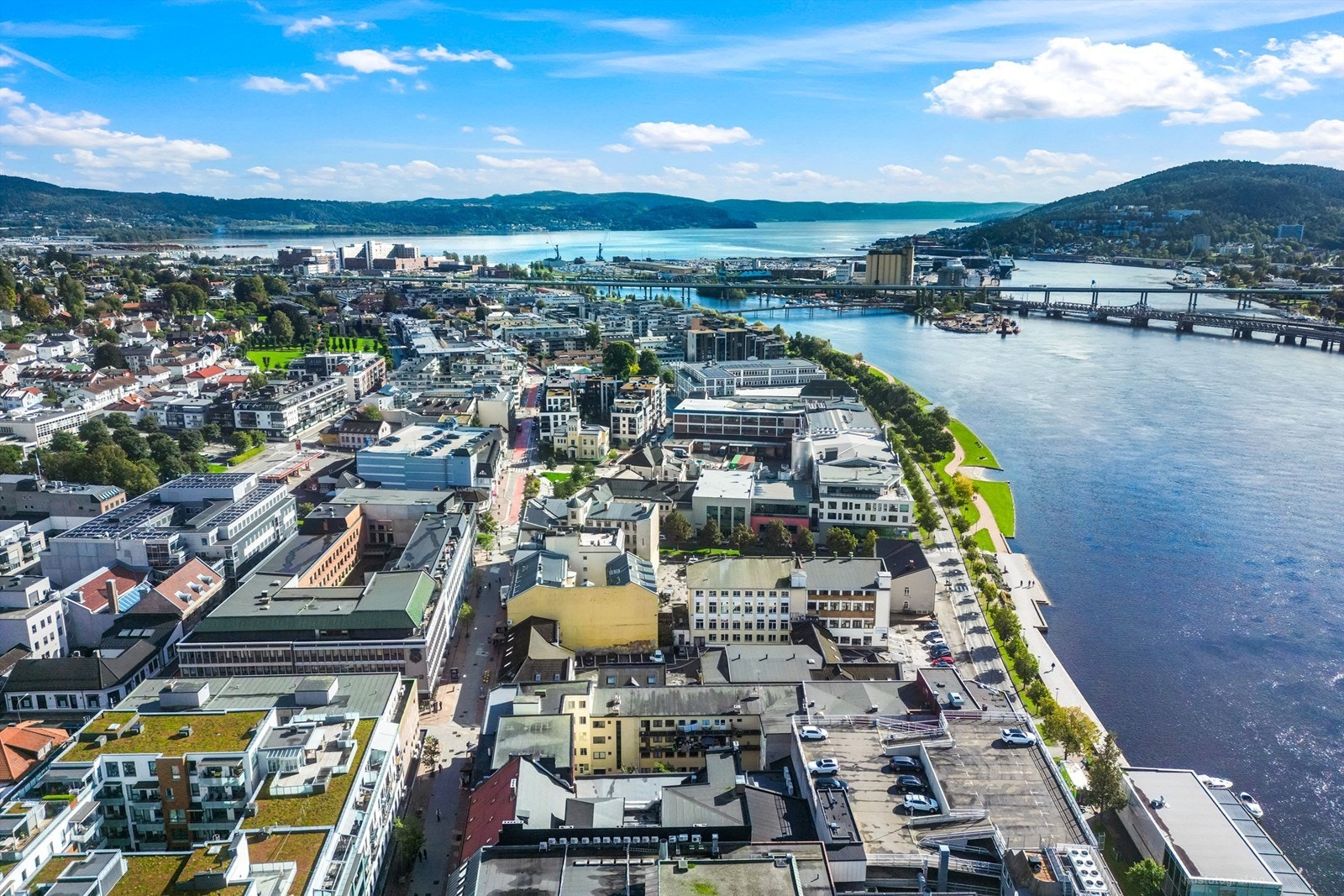 Kort gangavstand til offentlig kommunikasjon Galleribilde