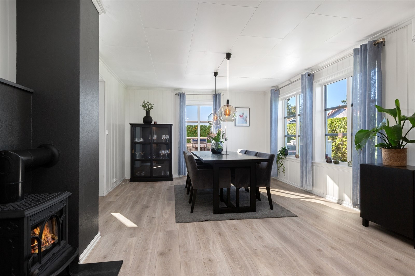 Vedovnen gir god stemning og bidrar til lave og forutsigbare oppvarmingskostnader. Galleribilde